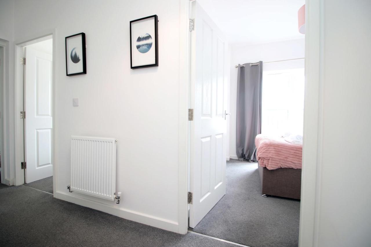 Beachview By Mia Living Close To Beach, Free Parking, Modern 2 Bedroom Apartment 배리 외부 사진