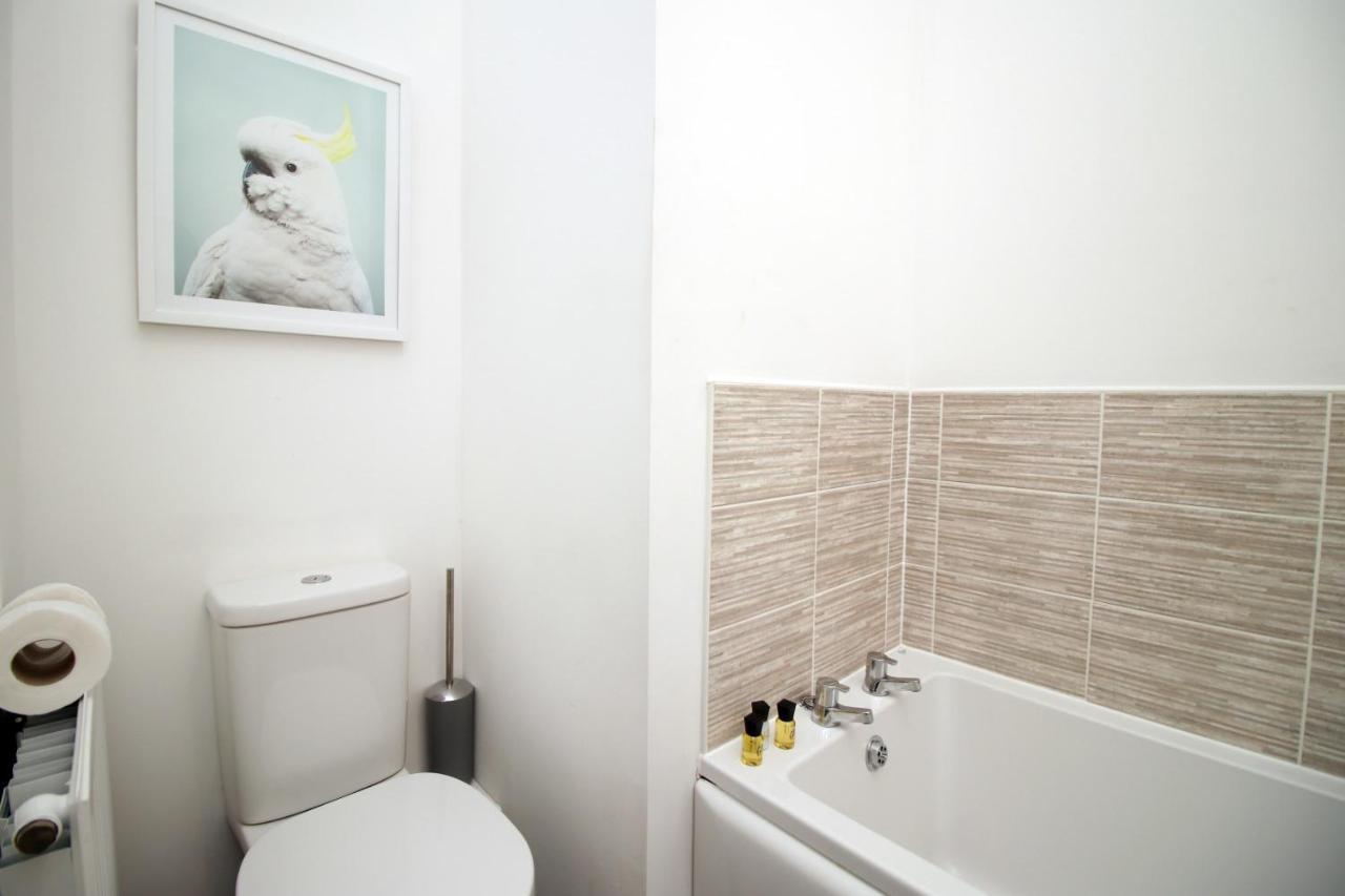 Beachview By Mia Living Close To Beach, Free Parking, Modern 2 Bedroom Apartment 배리 외부 사진