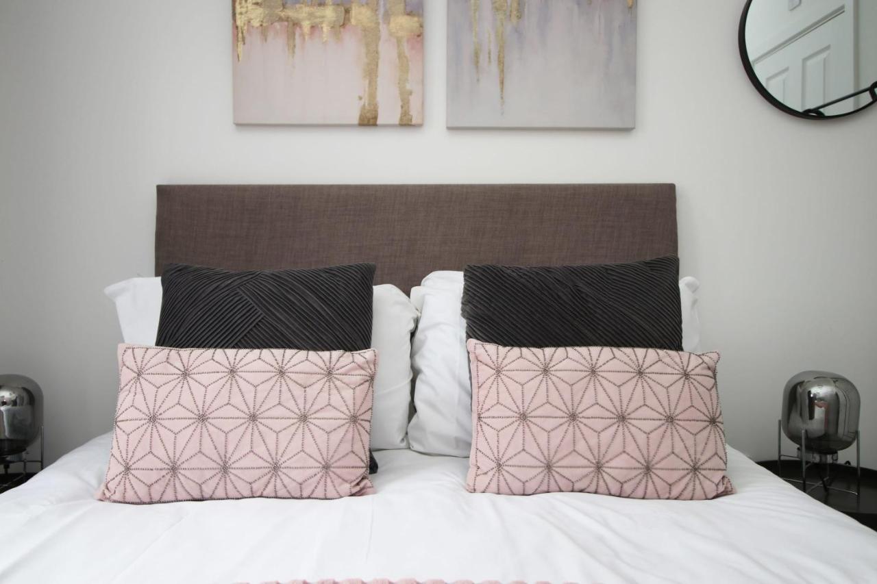 Beachview By Mia Living Close To Beach, Free Parking, Modern 2 Bedroom Apartment 배리 외부 사진