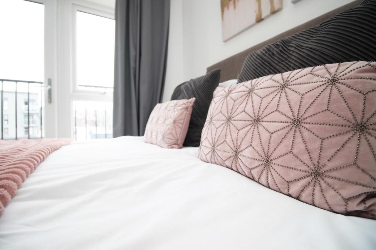 Beachview By Mia Living Close To Beach, Free Parking, Modern 2 Bedroom Apartment 배리 외부 사진